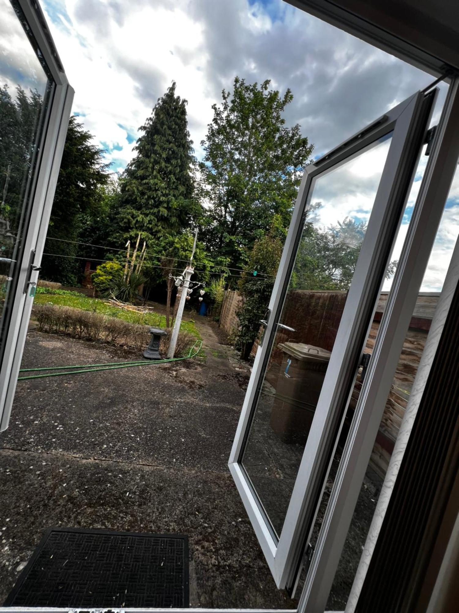 Place For 3-people In Luton-s, Micro-oven, Fridge , Free-parking * Luton (Bedfordshire)